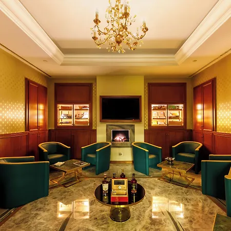 Aleph Rome Hotel, Curio Collection By Hilton